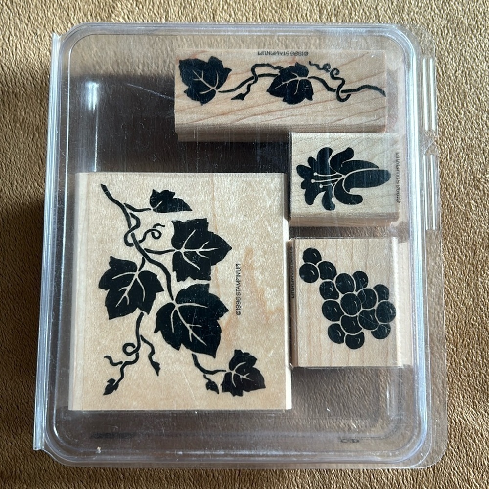 Stampin' Up! 1996 Definitely Decorative Grapes Stamp Set of 4 Stamps